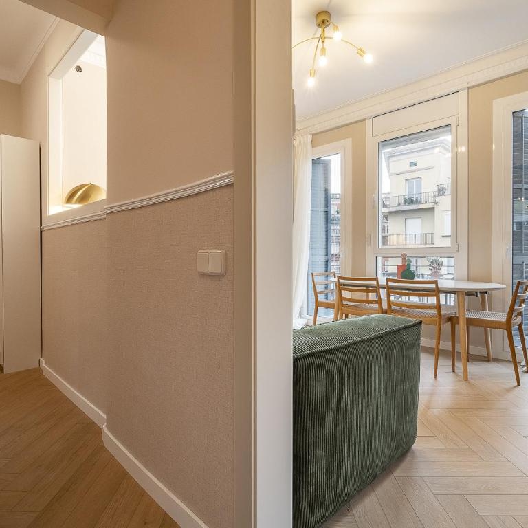 Sagrada Familia's View 3B1 5Bath - Three-Bedroom Apartment - 15