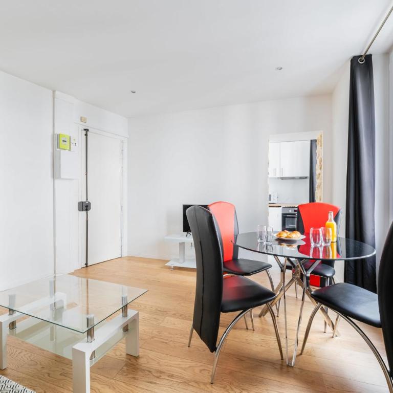 2 pieces renovee a neuf Paris 5 - 4P - Appartement - 4