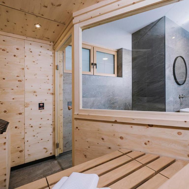 Moidi's Chalet Spieljoch - Holiday Home with bathroom - 17