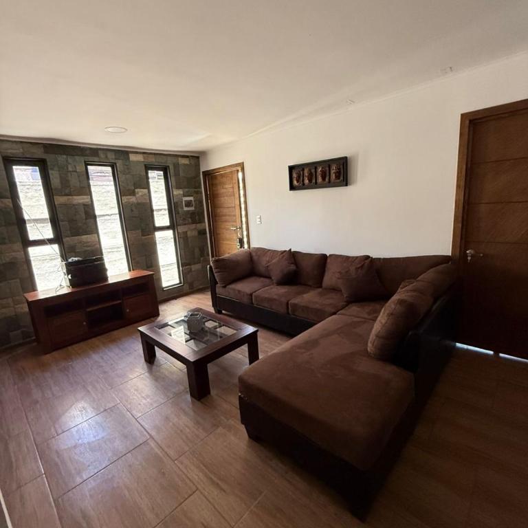 El oasis guanaqueros - Three-Bedroom House - 3