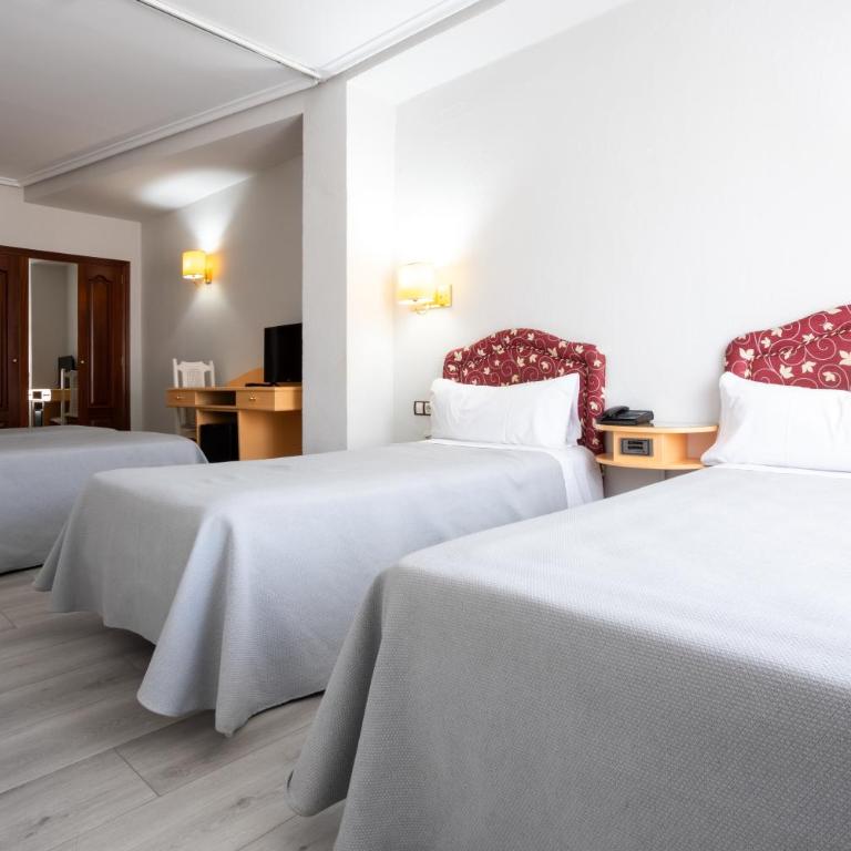Hotel Tibur - Habitación cuádruple - 6