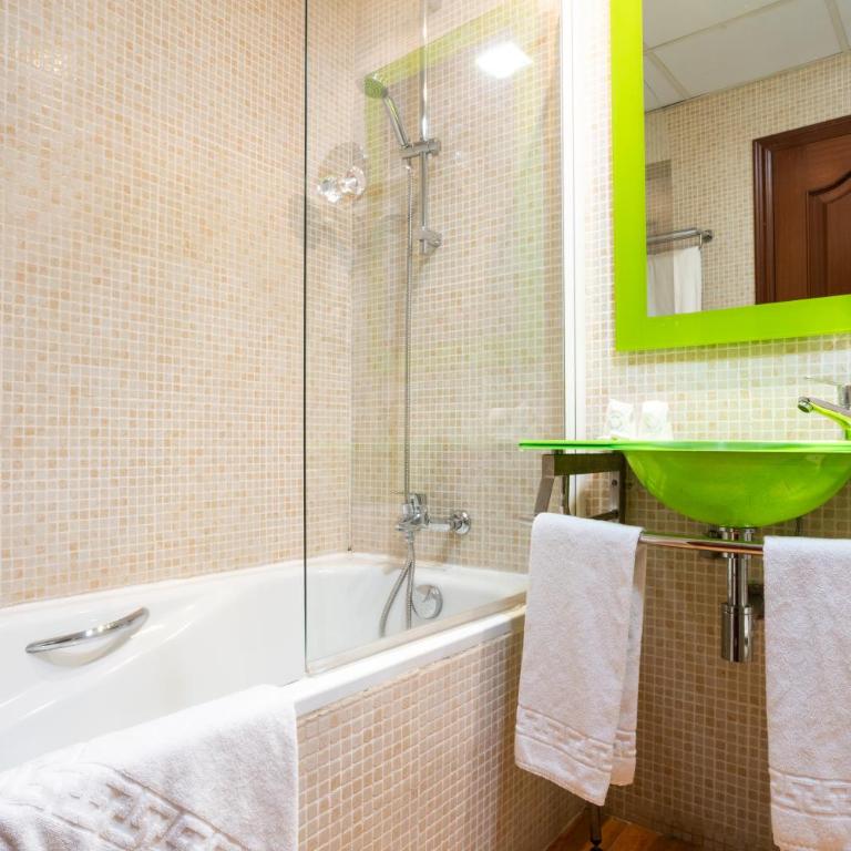 Hotel Tibur - Habitación Doble con vistas - 1 o 2 camas - 17
