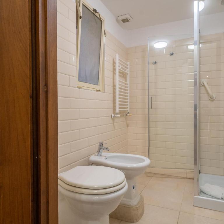 Flower Fields Home - Appartamento Campo dei Fiori - Appartamento con 3 Camere da Letto - 30