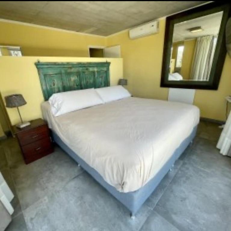 Imponente casa con piscina en corazón de Montoya - Casa de 5 dormitorios - 36