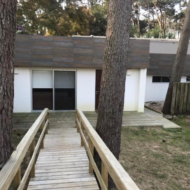 Imponente casa con piscina en corazón de Montoya - Casa de 5 dormitorios - 12