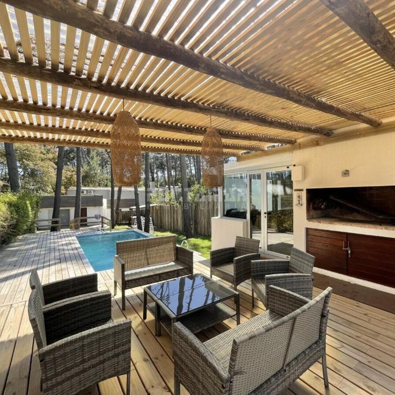 Imponente casa con piscina en corazón de Montoya - Casa de 5 dormitorios - 17