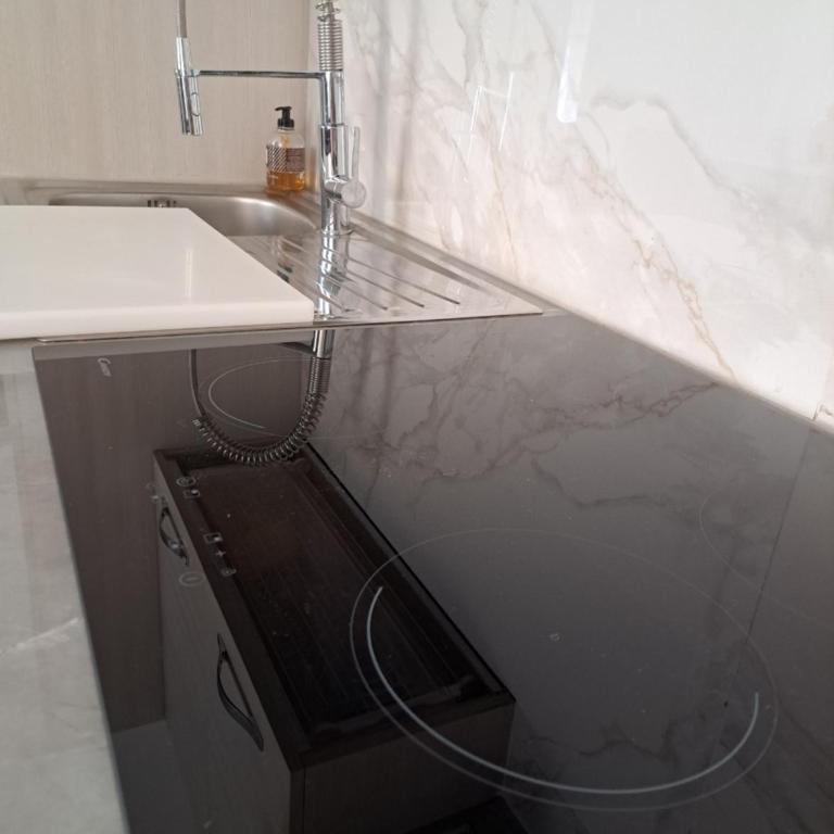 Centro storico, Centralissimo LUXURY SMERALDO SUITE Doccia Idromassaggio , cesto con piccola colazione - Appartamento con 1 Camera da Letto - 6