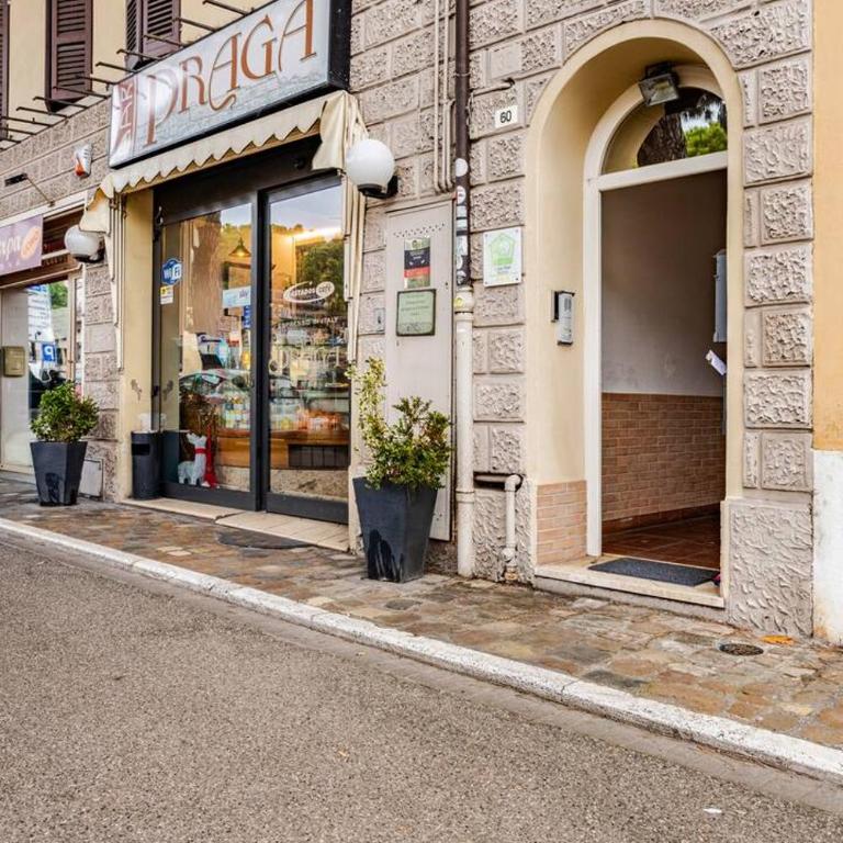 Casa Noè - Trilocale - Centro - Wifi - Spazioso Terrazzo - Appartamento con 2 Camere da Letto - 24