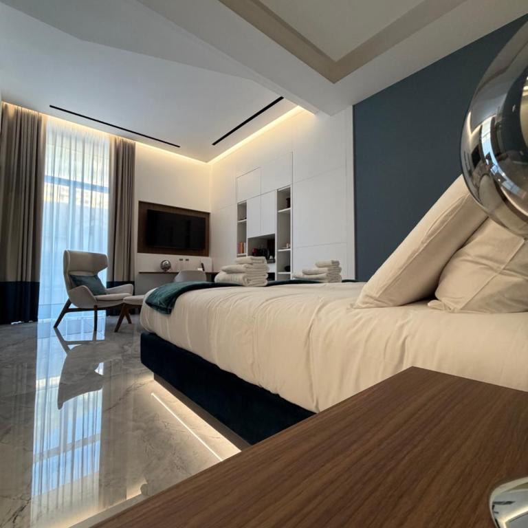 ViaRomaHome - Salerno - Camera Queen Superior - 11