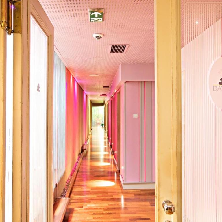 Hotel Central Sarajevo - Gym, Pool & Spa - Luxury Spa Escape Package: breakfast and 2 spa massages (30 min) - 1