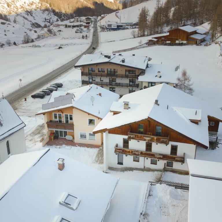 Mountain Lodge Obergurgl Ski & Bike in Chalet - Villa - 3