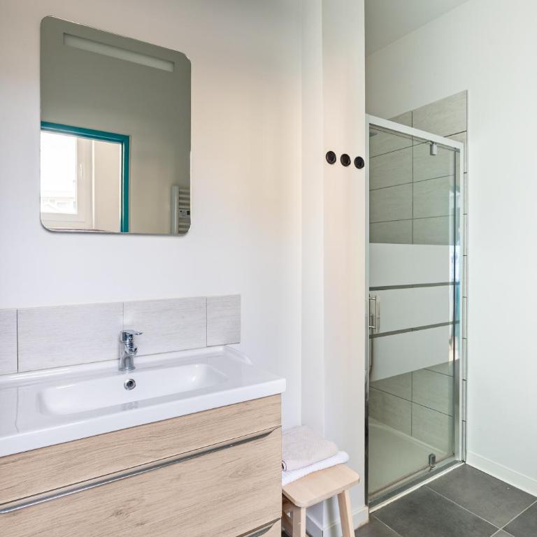 Blue House - Parking - Maison Centre Ville Reims - Proche Gare - Haus mit 2 Schlafzimmern - 12