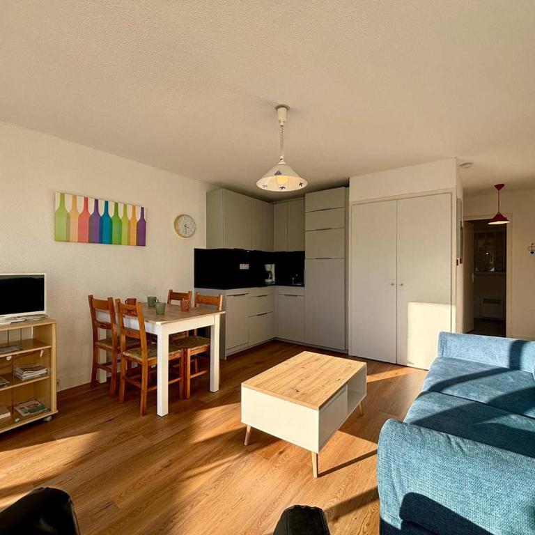 Carnac : Appartement 3 pièces avec Balcon pour 4 pers, animaux admis, parking - FR-1-377-14 - Appartement (4 Adultes) - 14