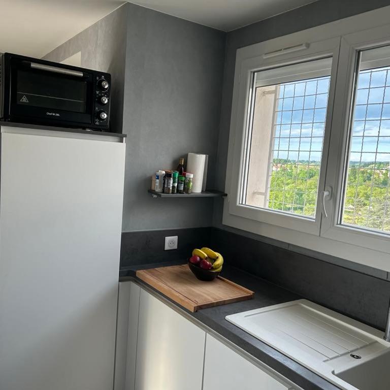 Studio charmant et équipé avec vue sur le bassin Vichyssois - Apartment mit 1 Schlafzimmer - 10