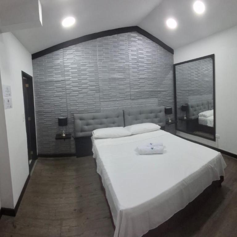 Brumas de Chipre Alojamiento - Habitación Doble con baño privado - 7