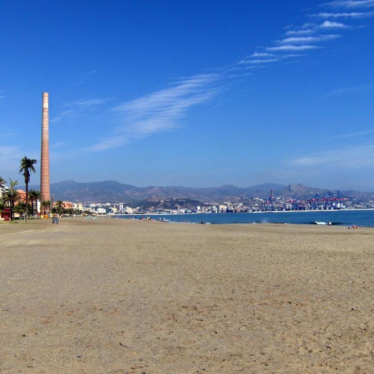 CITY CENTER AND NEXT TO THE BEACH 3 BEDROOMs - Apartment with Terrace - 26