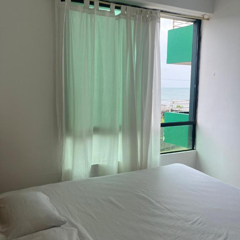 Departamento frente a la playa Atacames - Two-Bedroom Apartment - 3