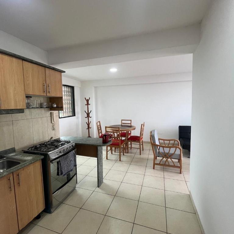 Departamento frente a la playa Atacames - Two-Bedroom Apartment - 4