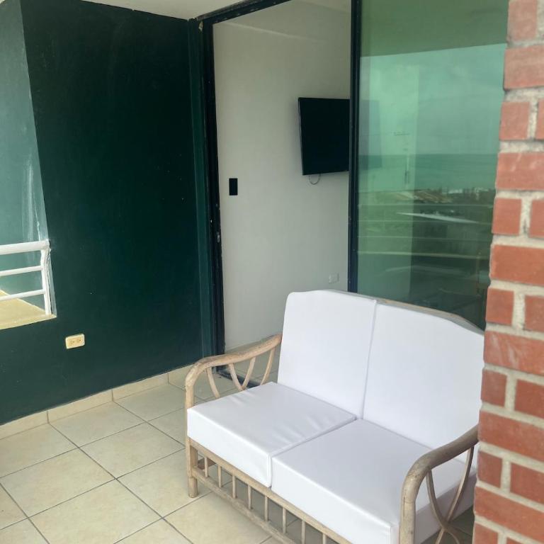 Departamento frente a la playa Atacames - Two-Bedroom Apartment - 8