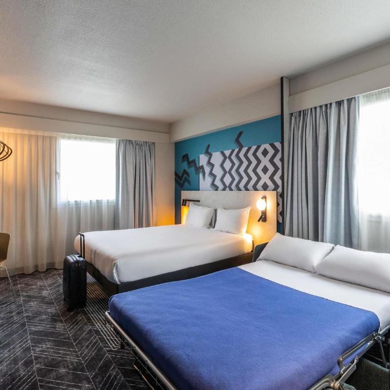 ibis Styles Bordeaux Centre Mériadeck - Chambre Familiale avec Lit Queen-Size et Canapé-Lit Double - 3