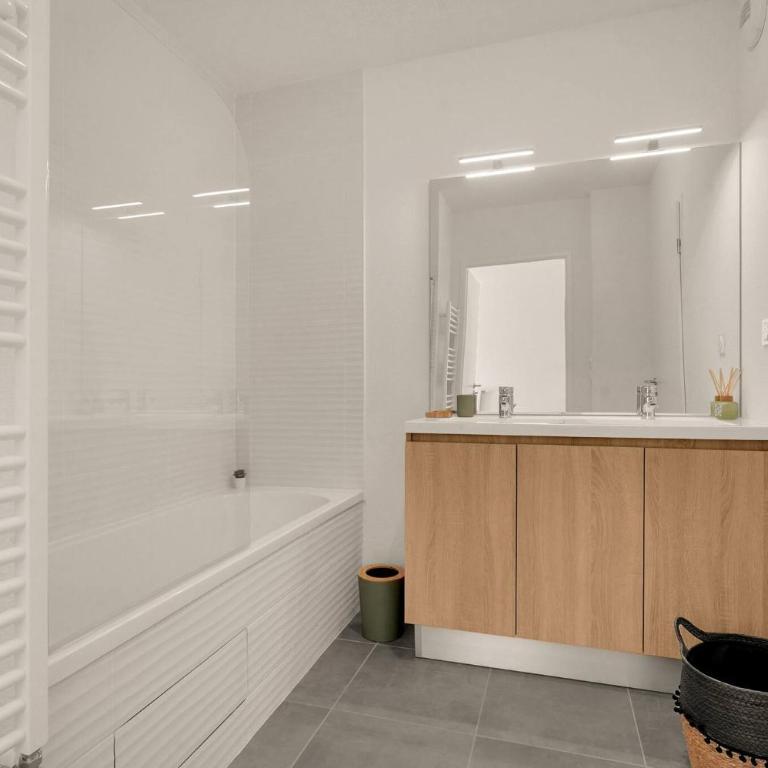 T3 Cosy avec Spa Privé – Détente aux Sept Deniers - Apartment - 6