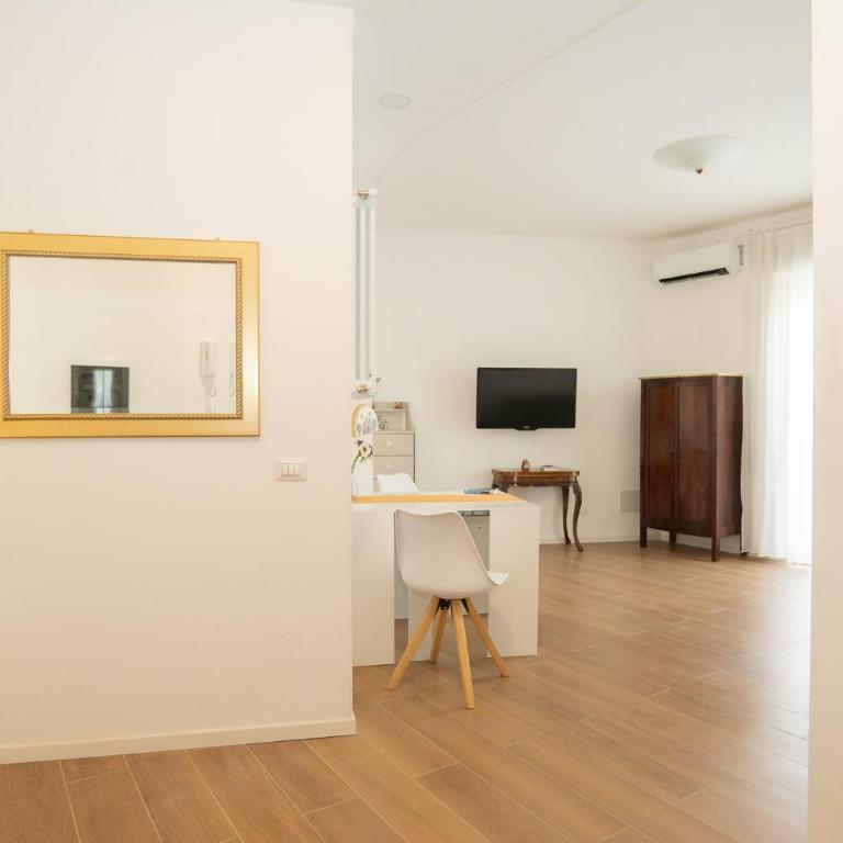 Marilù Apartment - One-Bedroom Apartment - 5
