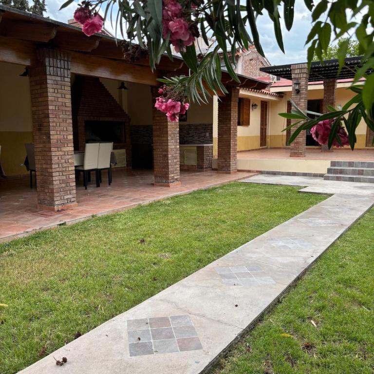 Posada de Huespedes 747 - Casa de 5 dormitorios - 28