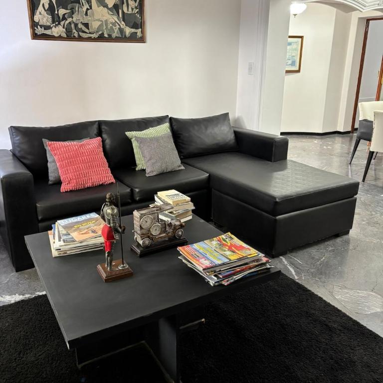 Posada de Huespedes 747 - Casa de 5 dormitorios - 45