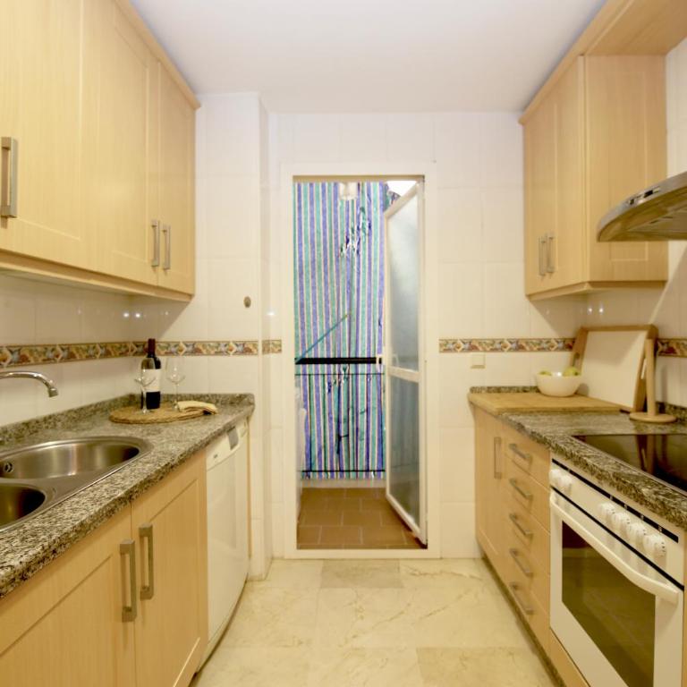Estepona Town Apartment NANDY - Apartamento de 2 dormitorios - 15