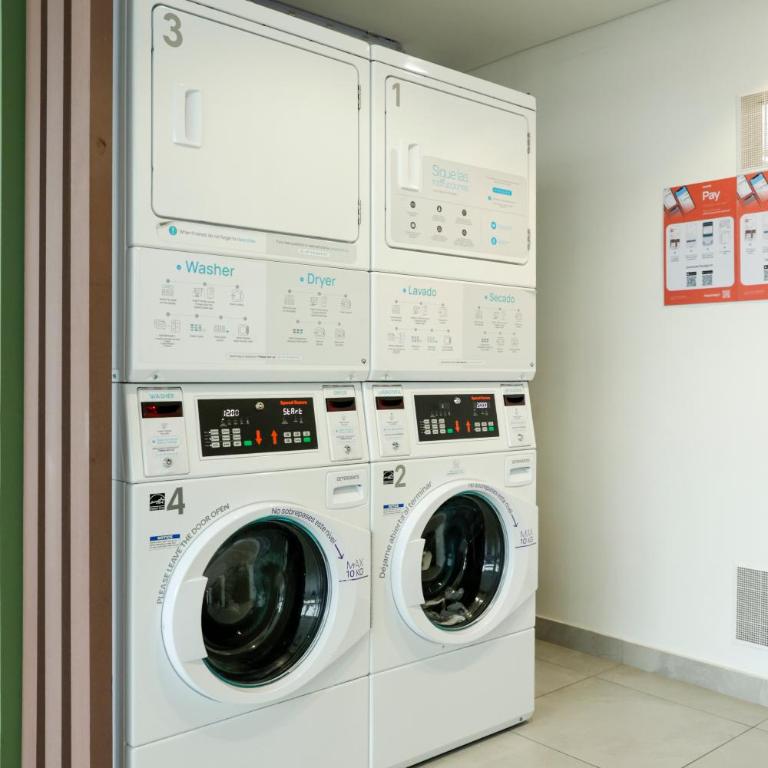 Apartaestudio en la Castellana - Apartamento de 1 dormitorio - 40