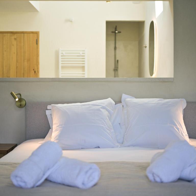 Chambres d'hôte Le Mas Laurent - Chambre Lit King-Size - Vue sur Jardin - 3