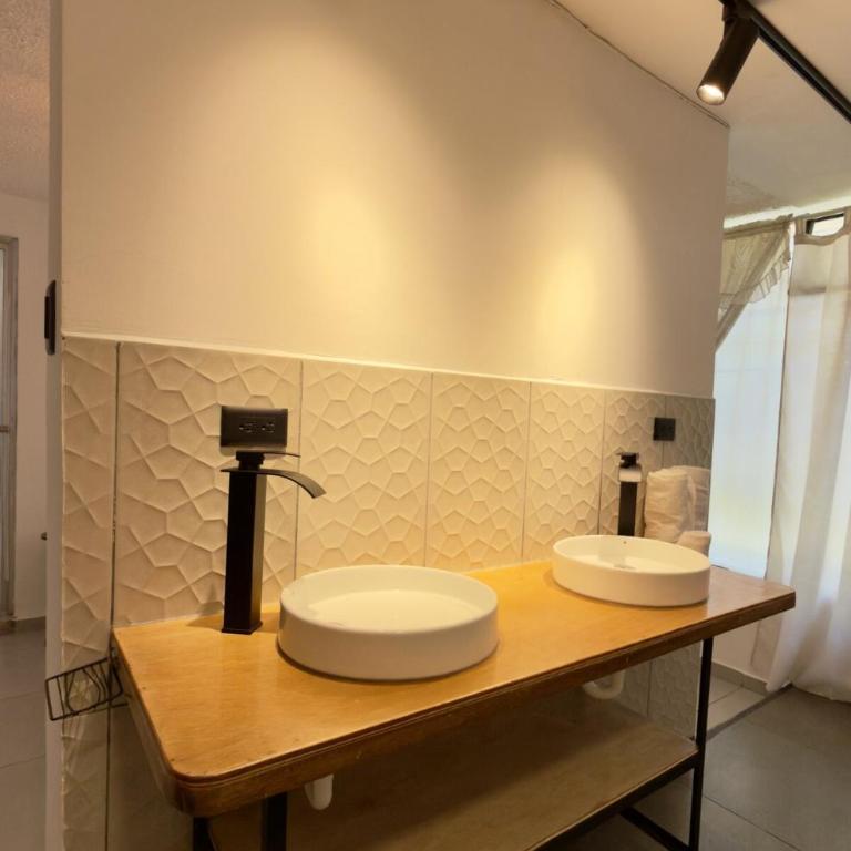 Premium Accommodation - Private Jacuzzi - One-Bedroom Apartment - 11