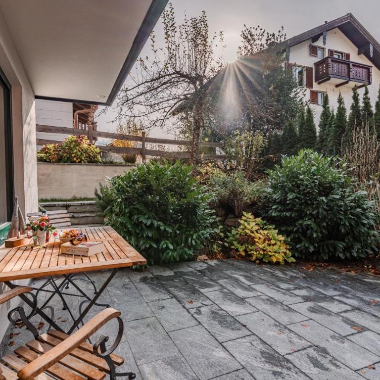Villa Eisl-Raudaschl - Apartment with Garden View - 22