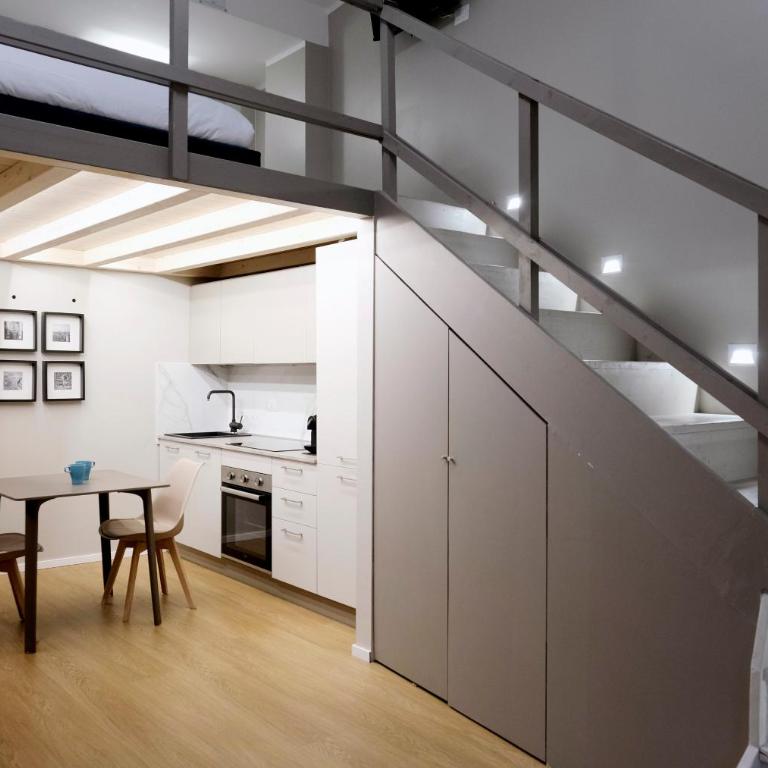 ComeCasa Incantevole Loft in Bocconi - Monolocale su 2 Livelli - 1