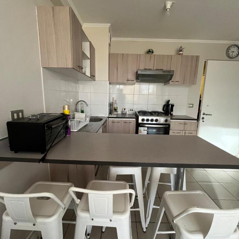 Depto Excelente Ubicacion con Estacionamiento - Two-Bedroom Apartment - 13