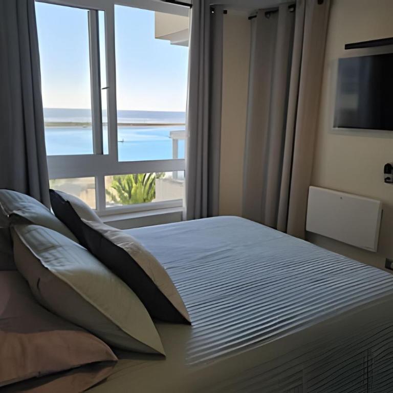 Laguna del Mar - One-Bedroom Apartment with Sea View - 1