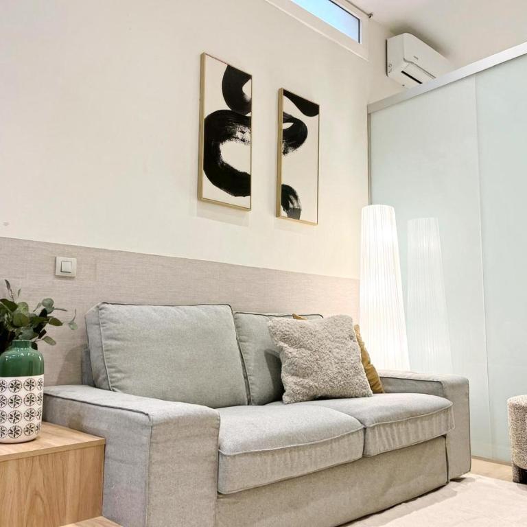 Eixample Apart Sagrada Familia 52 - Three-Bedroom Apartment - 34