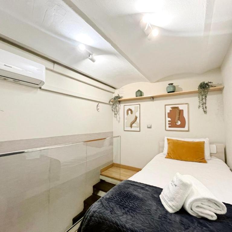 Eixample Apart Sagrada Familia 52 - Three-Bedroom Apartment - 20
