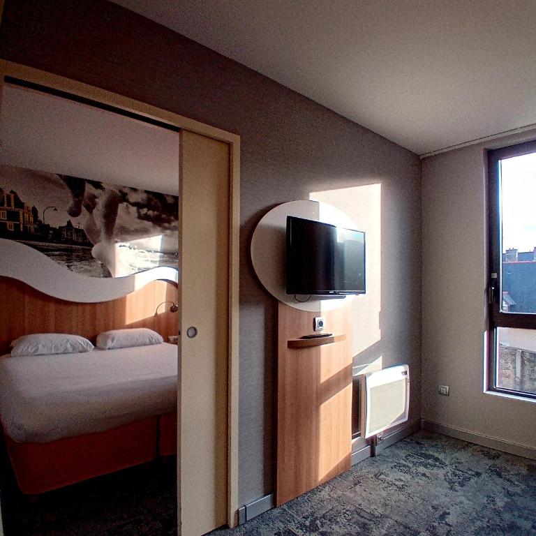 ibis Styles Saint Malo Port - Suite Standard avec 1 Lit Double et Canapé - 5