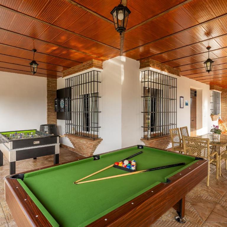 Cubo's Casa Rural Tirado & Heated Pool - Six-Bedroom House - 23