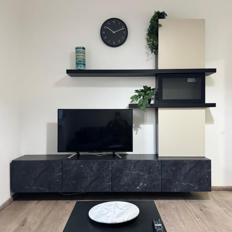 Corner House Milano - Appartamento con 2 Camere da Letto - 2