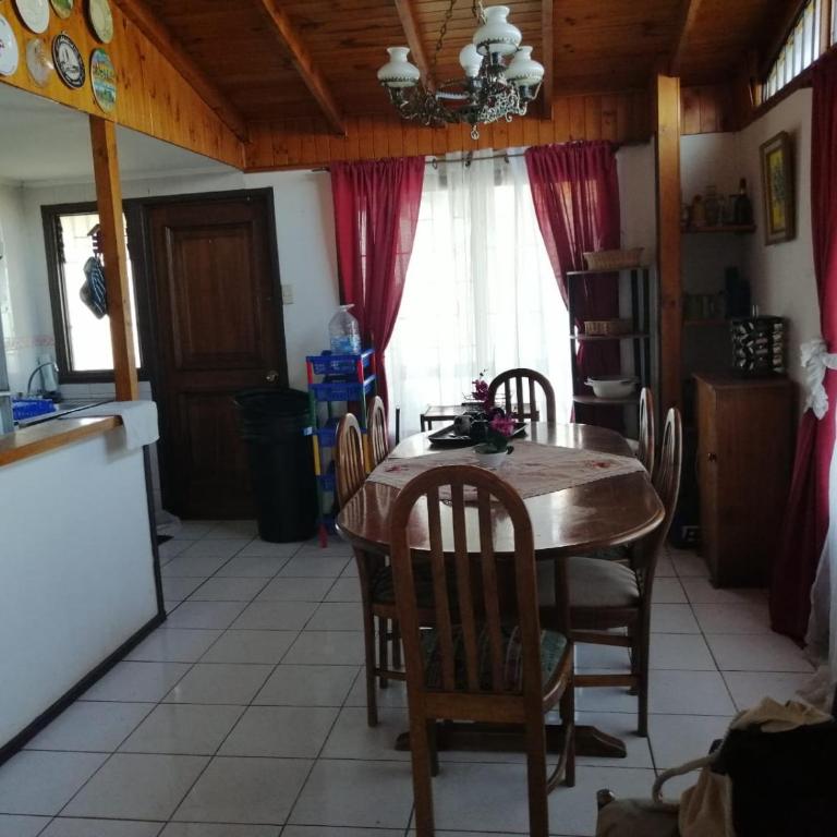 Casa Los Tilos - Four-Bedroom House - 11