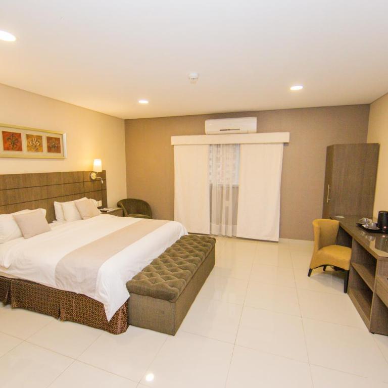 Howard Johnson Ciudad del Este - Deluxe Suite with Spa Bath - 9