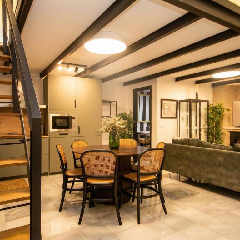NEW! Luxurious & chic duplex next to the Cathedral - Apartamento de 1 dormitorio - 2