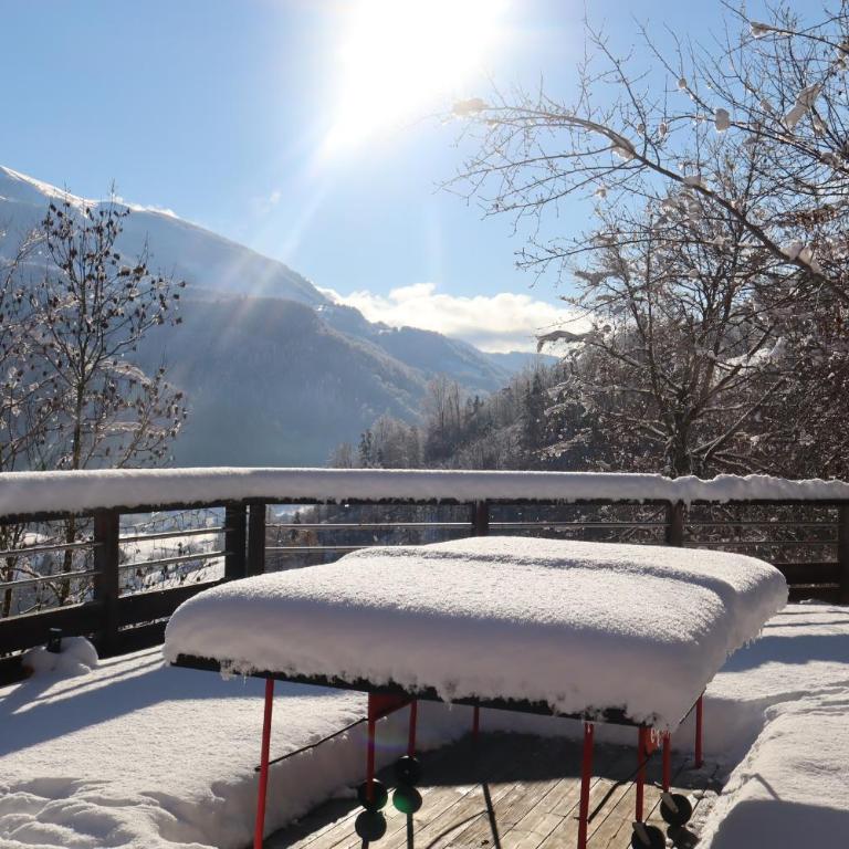 Charming family Chalet for 8 people, with private Hot Tub - Chalet - 37