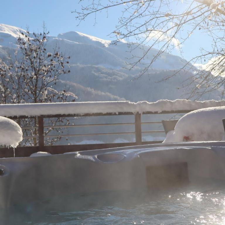 Charming family Chalet for 8 people, with private Hot Tub - Chalet - 24