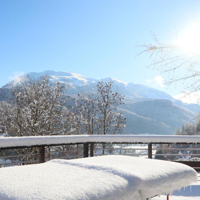 Charming family Chalet for 8 people, with private Hot Tub - Chalet - 35