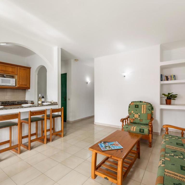 Apartamentos Luz Y Mar - One-Bedroom Apartment - 5