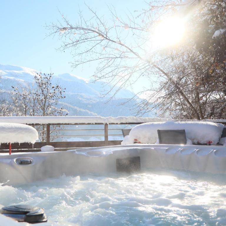 Charming family Chalet for 8 people, with private Hot Tub - Chalet - 13