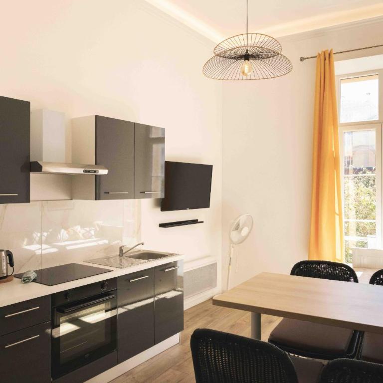 T2 Cozy Cannes 4 people Near Suquet - Deluxe Apartment mit 1 Schlafzimmer und Gartenblick - 1